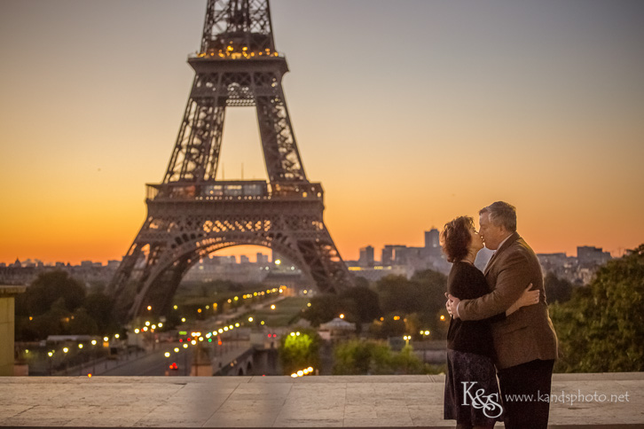 eiffel tower anniversary wedding photos-1